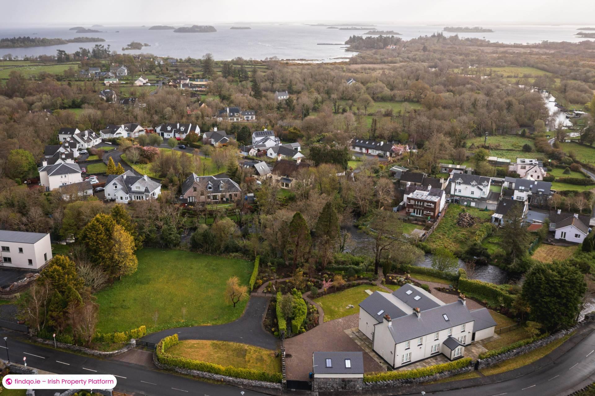Detached house for Sale in Oughterard, Galway
