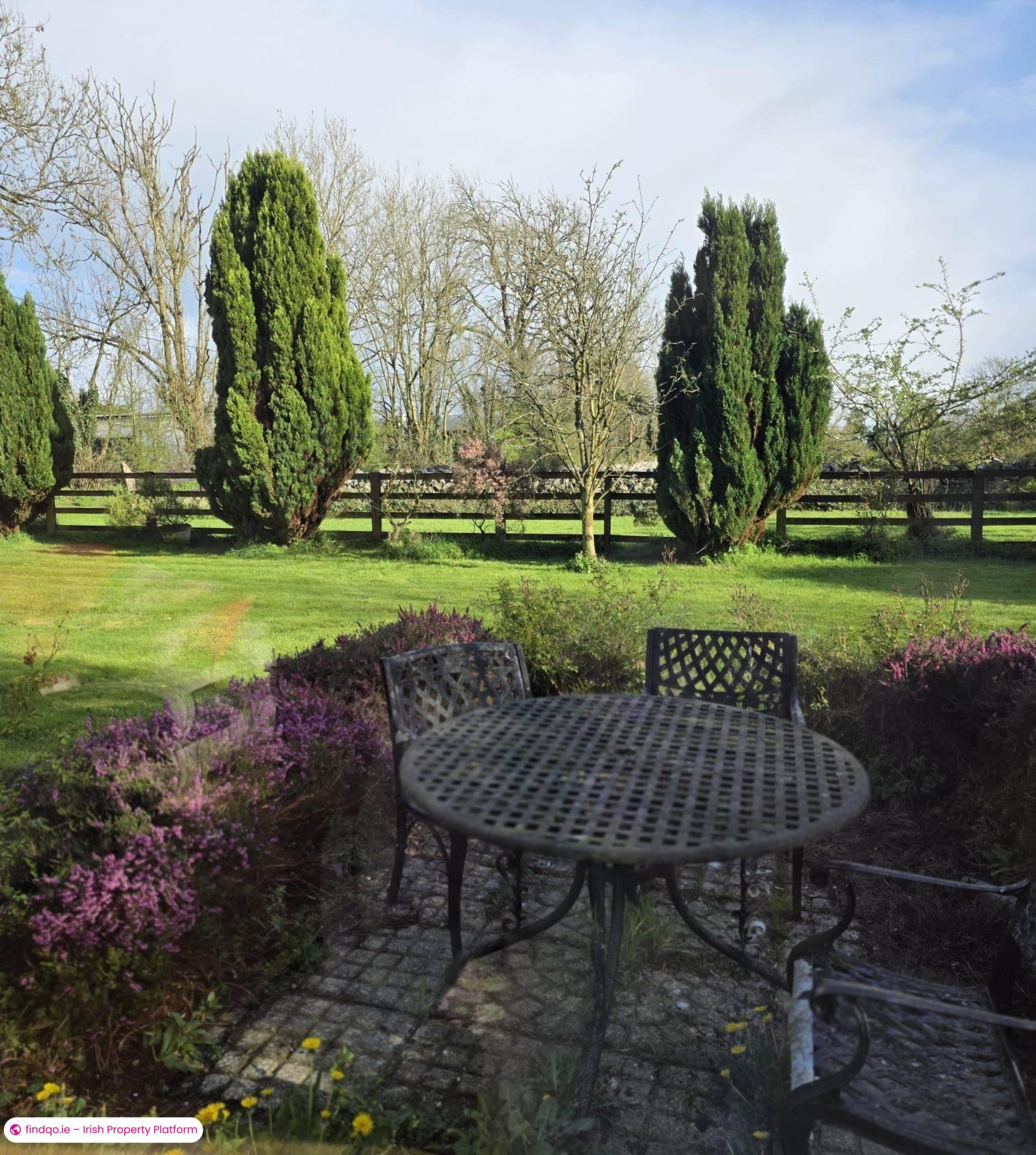 4 Bedroom Detached house for Rent in Turloughmore, Galway