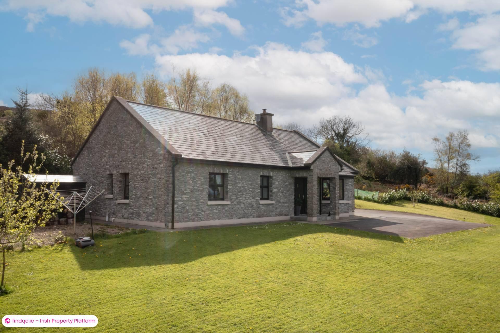 Detached house for Sale in Rosscahill, Galway