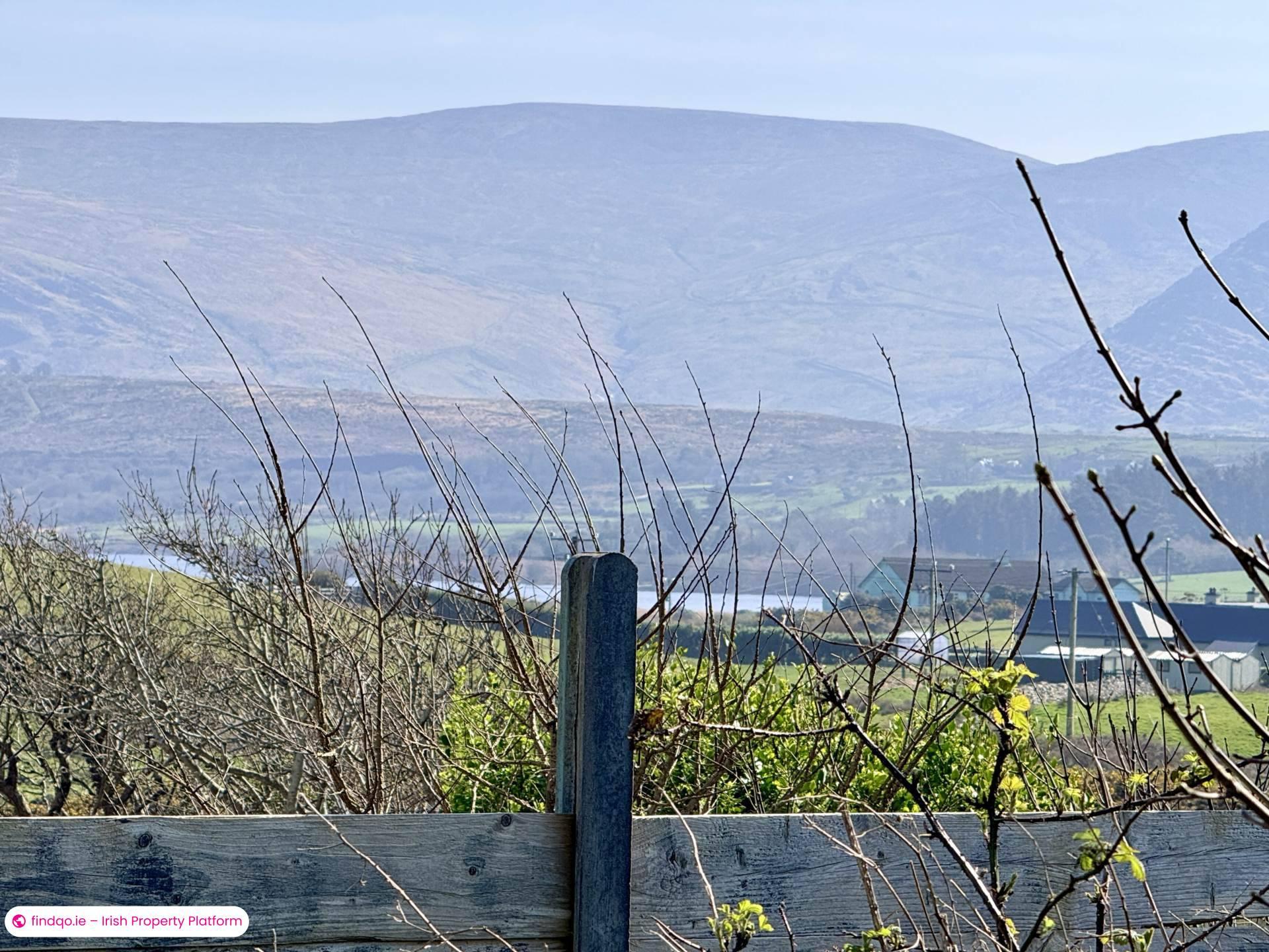 Semi-detached house for Sale in Waterville, Kerry