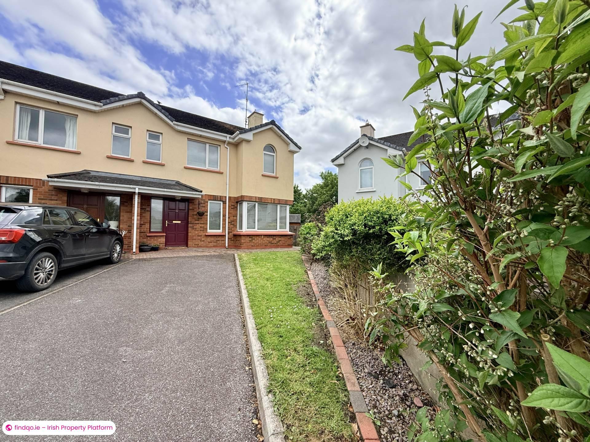 Semi-detached house for Sale in Milltown, Antrim
