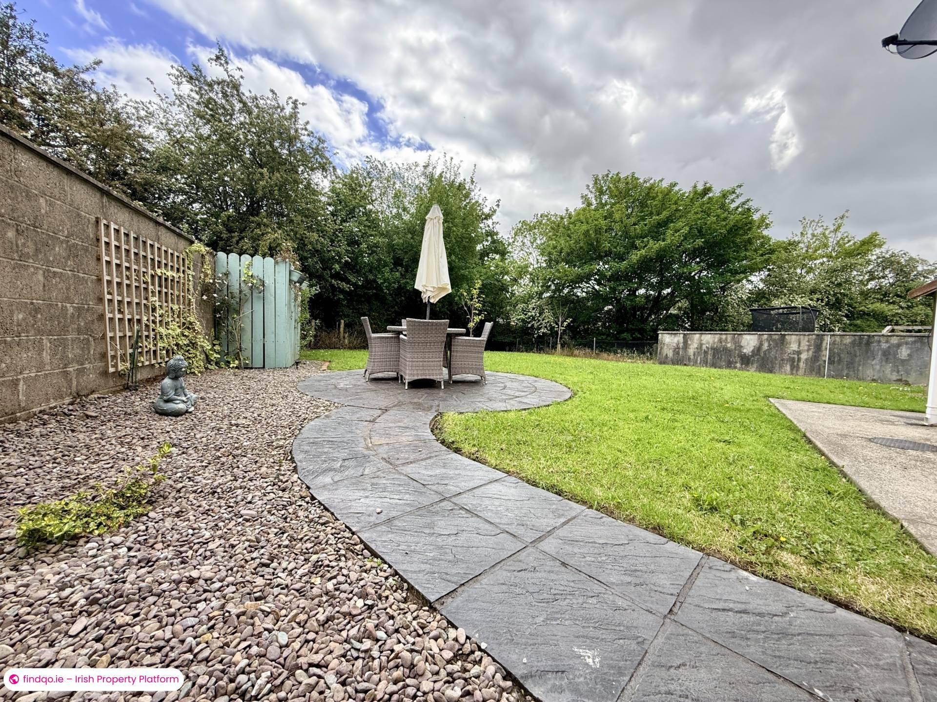 Semi-detached house for Sale in Milltown, Antrim