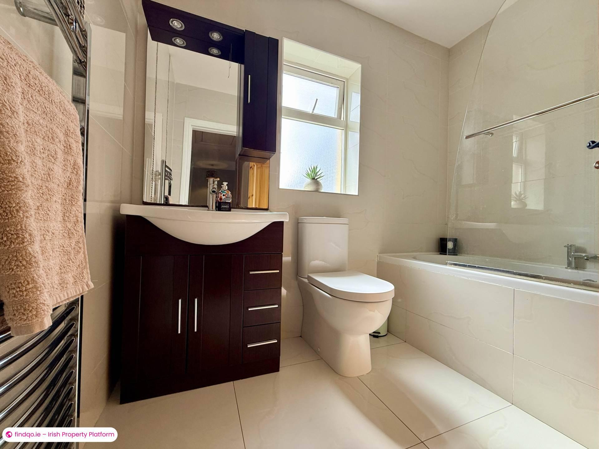 Semi-detached house for Sale in Milltown, Antrim