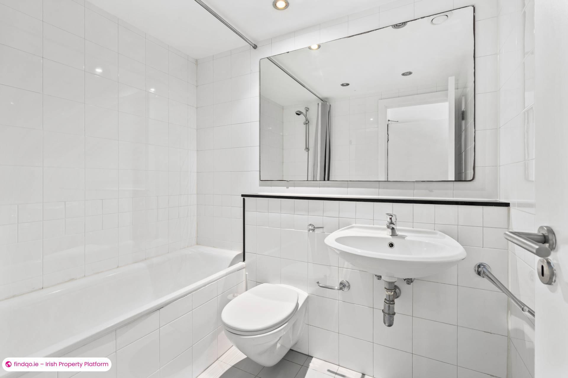 Apartment for Sale in Flat 3, Block 5 Clarion Quay Apartments, Ifsc