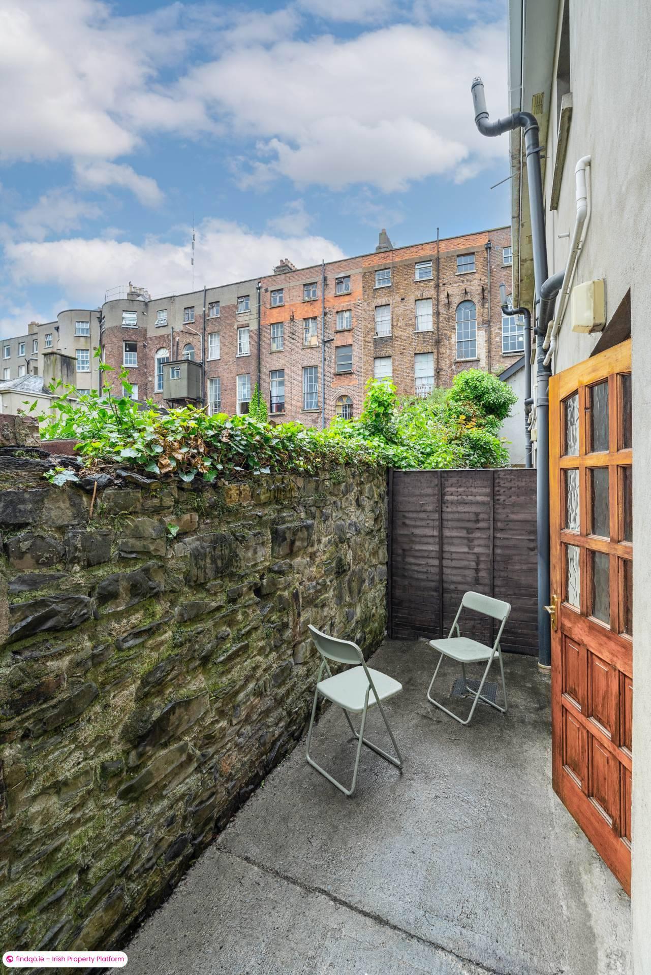 2 Bedroom Terraced house for Rent in Dublin 1