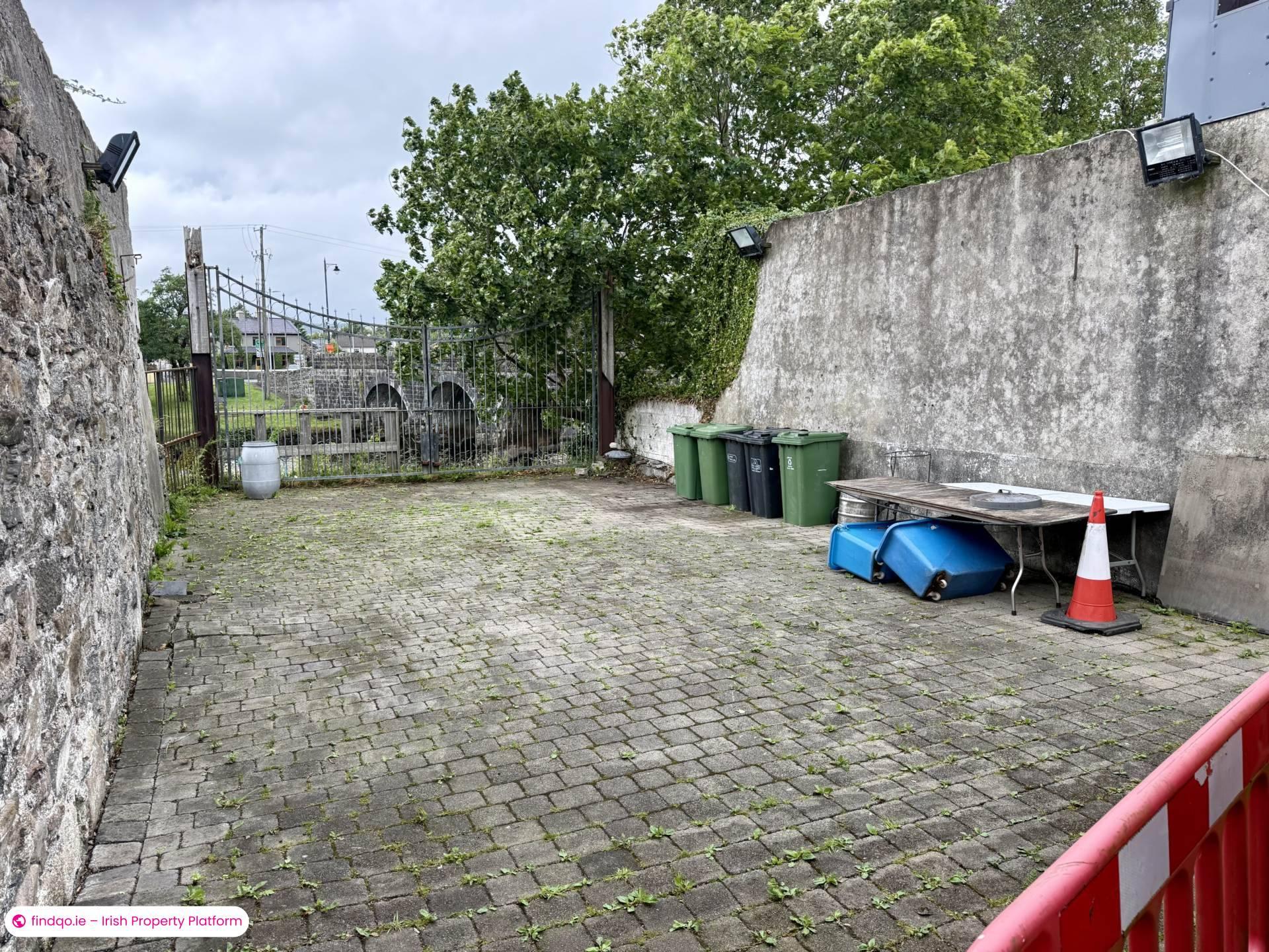 Semi-detached house for Sale in Foxford, Mayo