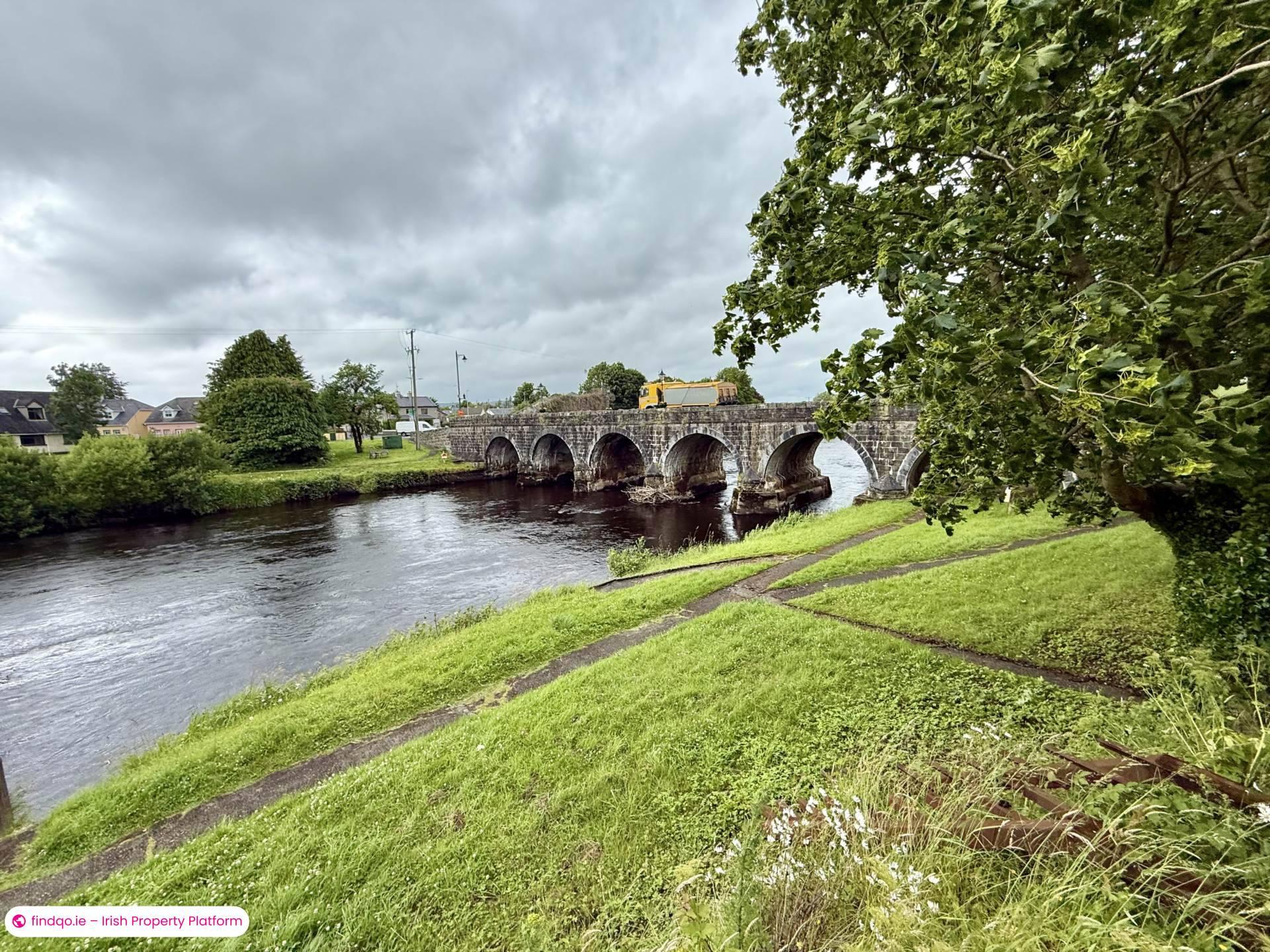 Semi-detached house for Sale in Foxford, Mayo