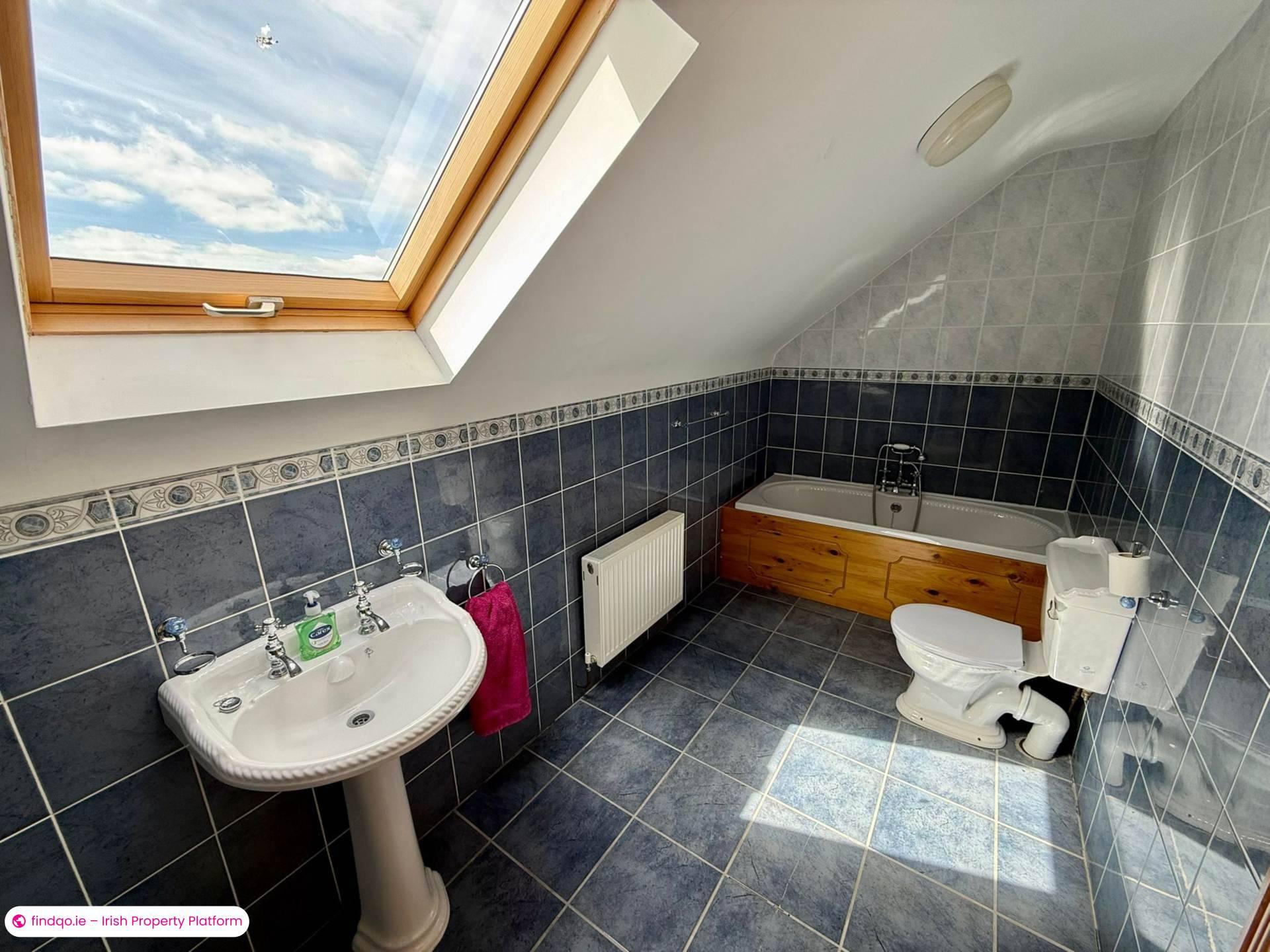 Detached house for Sale in Dunmore, Galway