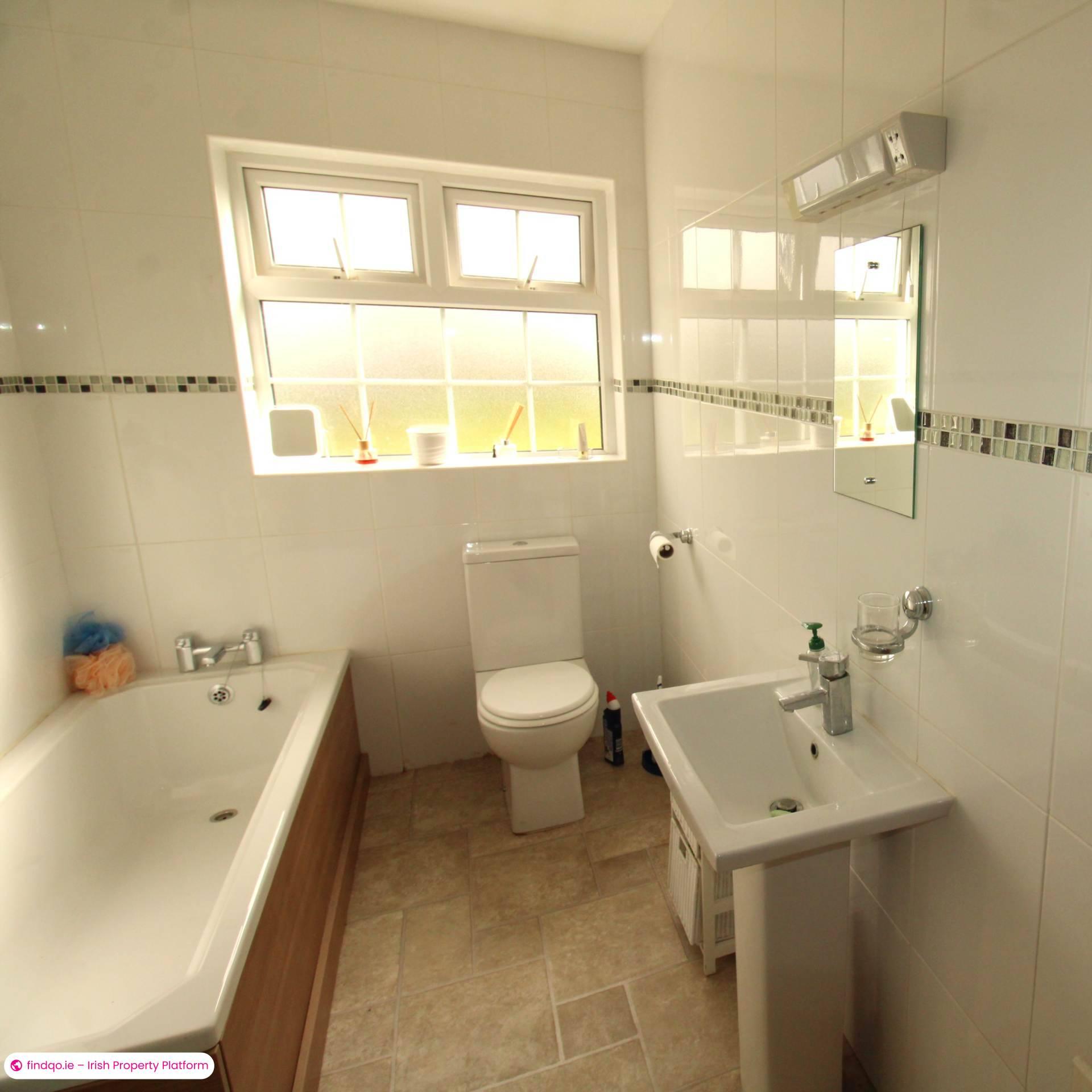 Detached house for Sale in Crossmolina, Mayo