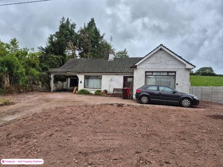 Bungalow for Sale in Ballinvrinsig, Cork