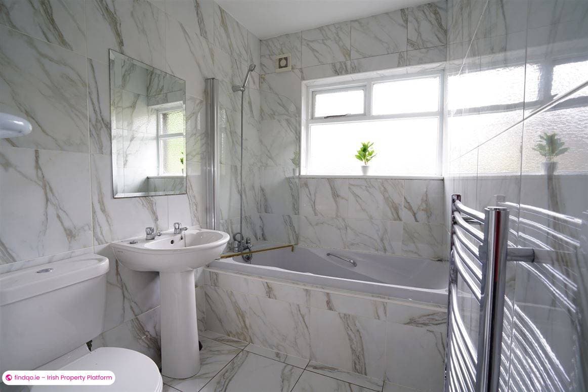 Detached house for Sale in Waterford City Centre, Waterford
