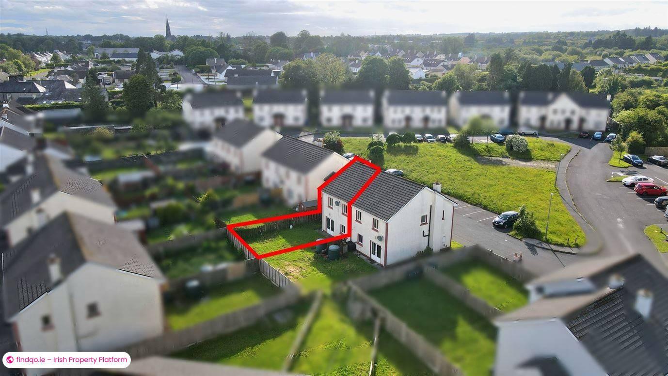Semi-detached house for Sale in Ballaghaderreen, Roscommon