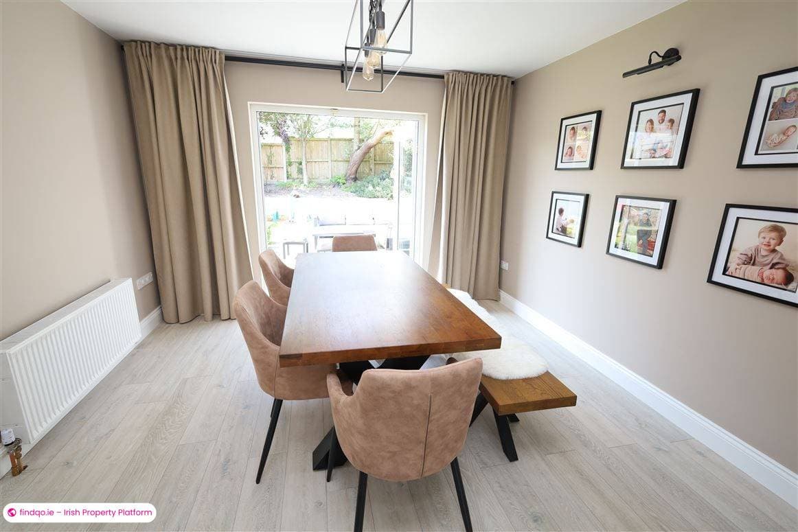 Detached house for Sale in Ballygarvan, Cork