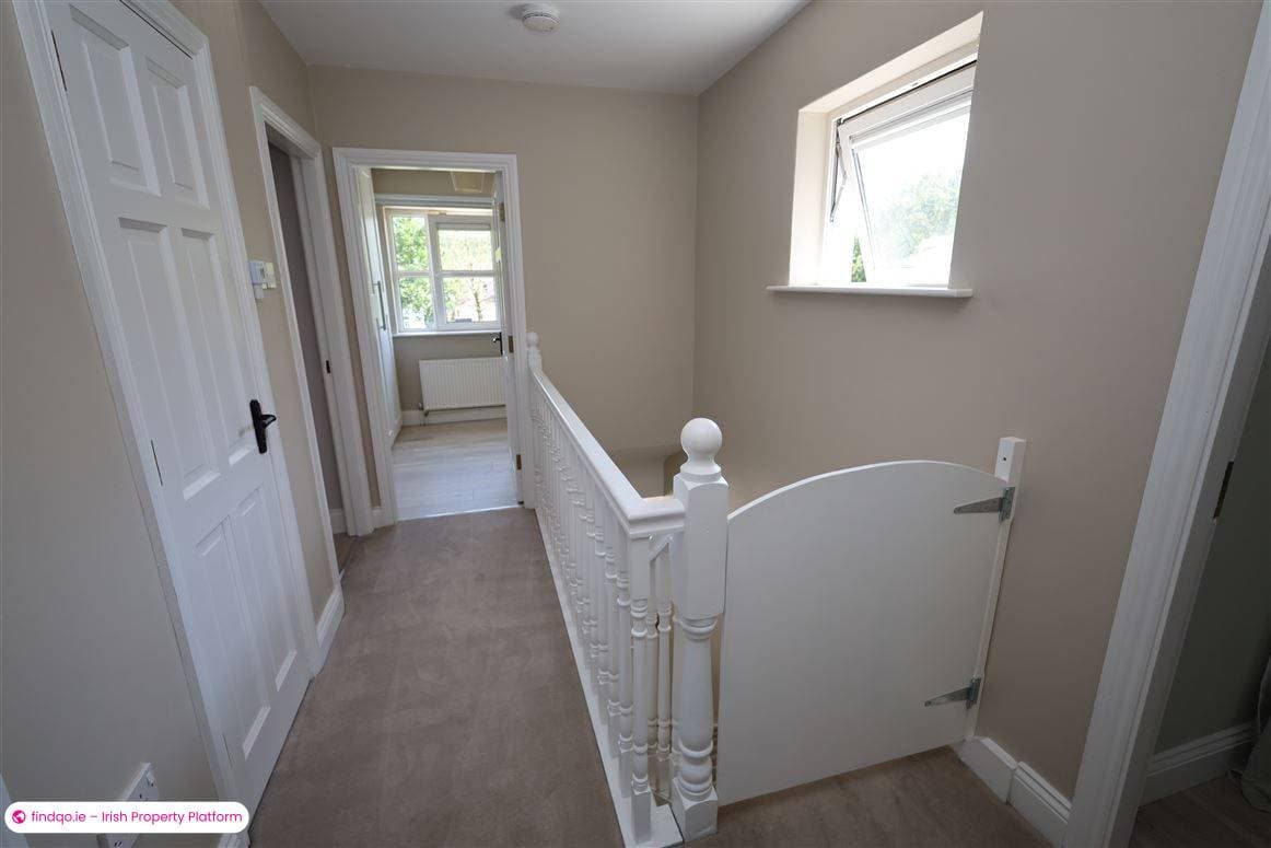 Detached house for Sale in Ballygarvan, Cork