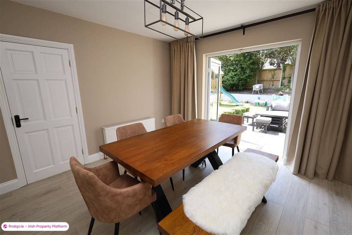 Detached house for Sale in Ballygarvan, Cork