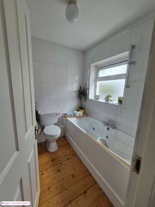 4 Bedroom House for Rent in Sallybrook, Cork