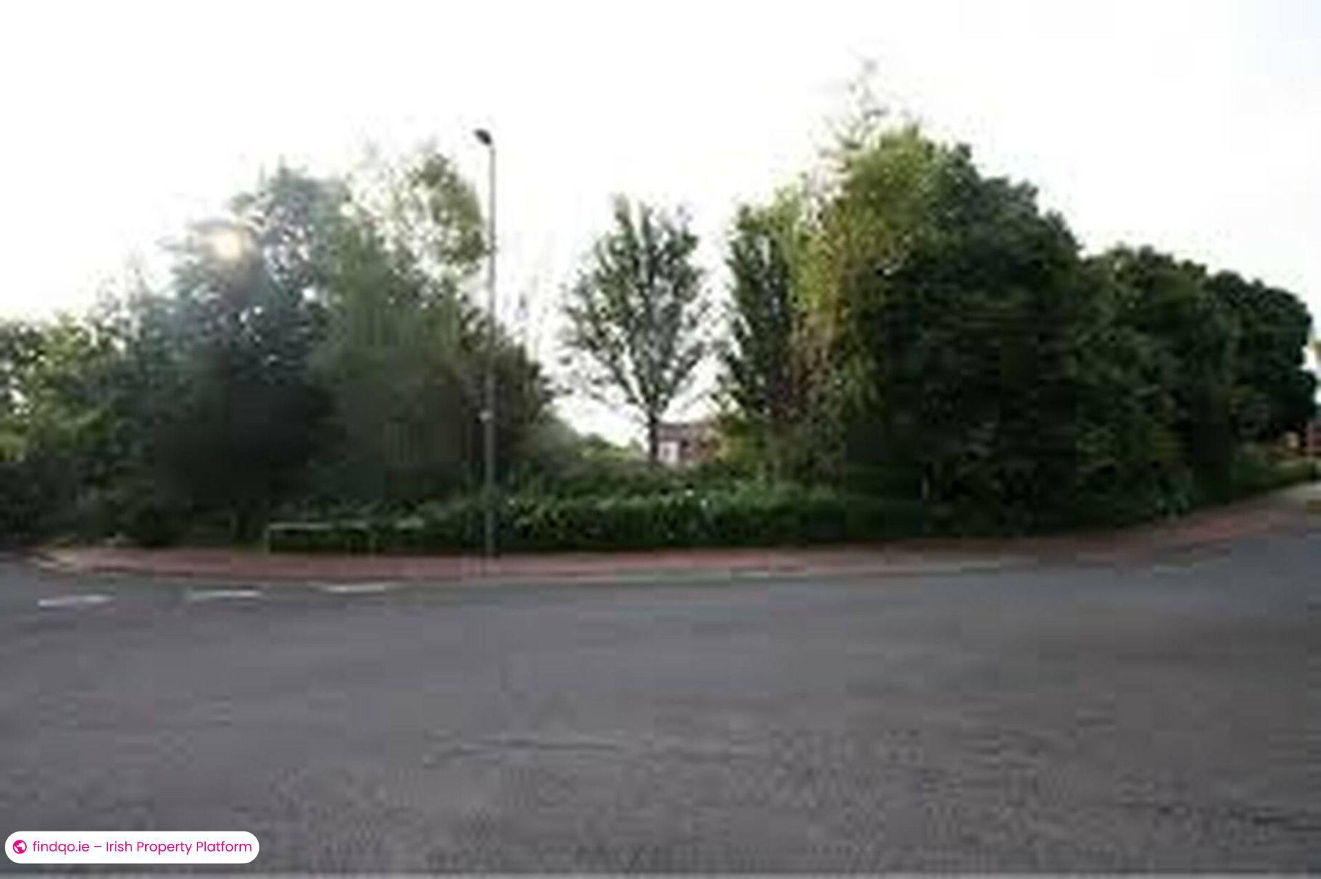 Detached house for Sale Outside Ireland