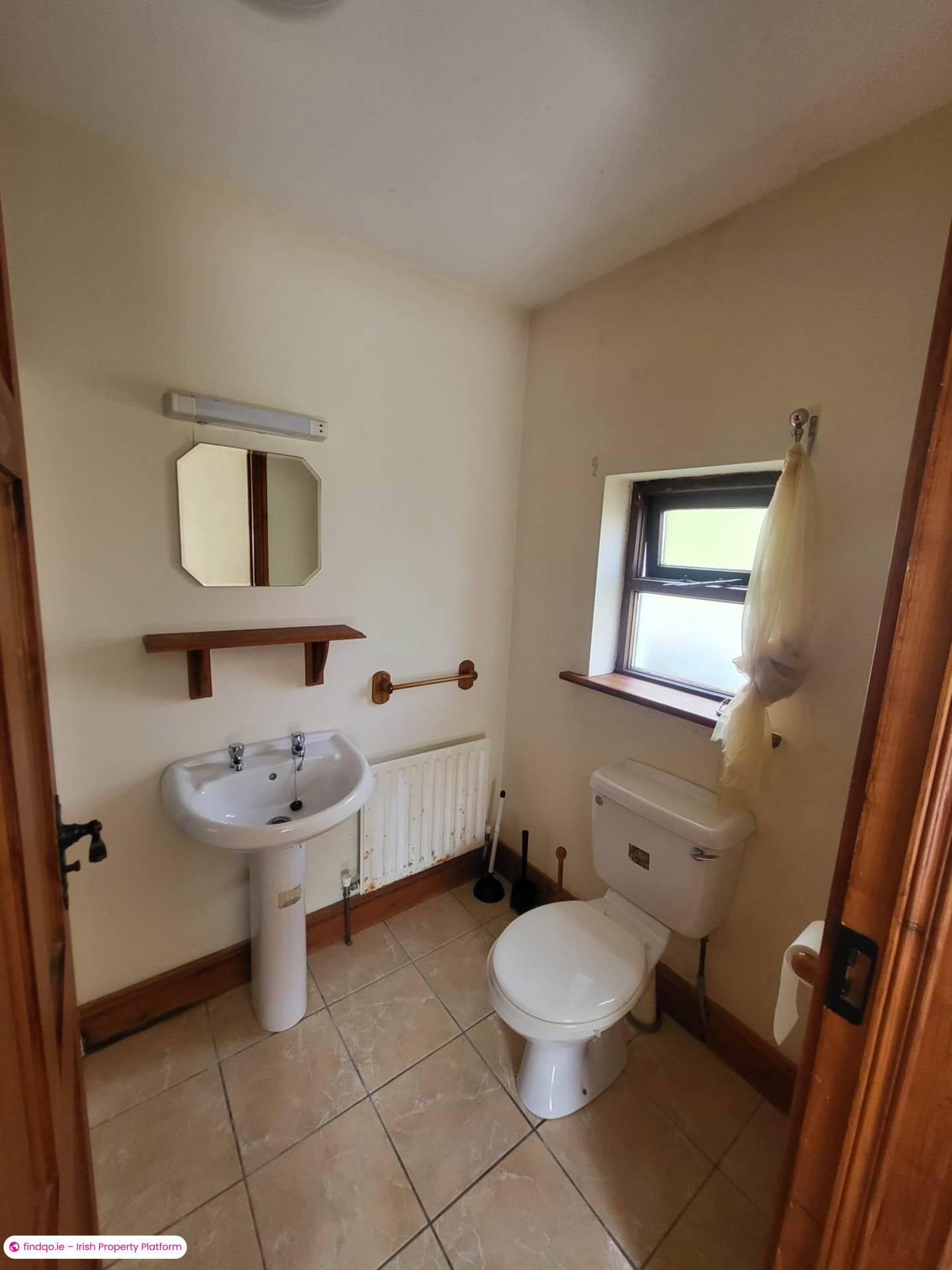2 Bedroom House for Rent in Ballinrobe, Mayo