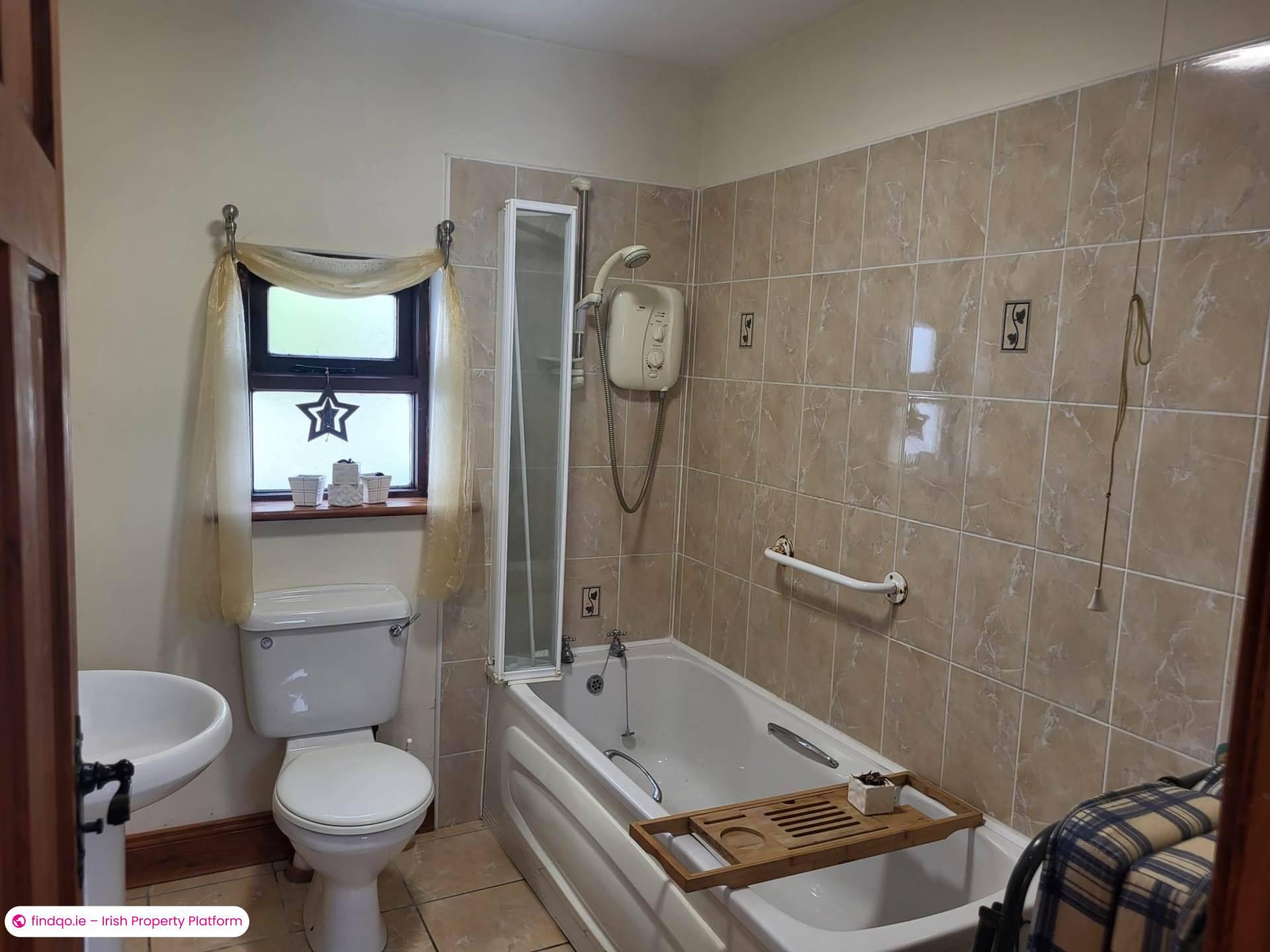 2 Bedroom House for Rent in Ballinrobe, Mayo