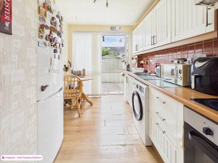 Terraced house for Sale in Newcastle, Galway