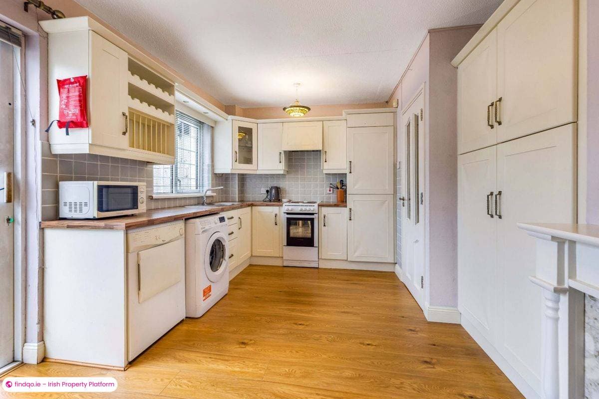 End of terrace house for Sale in Blackrock, Louth