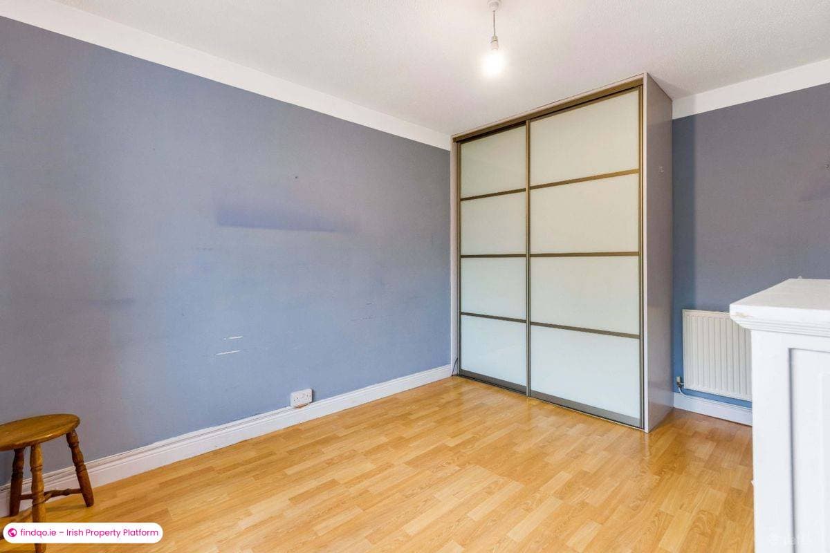 End of terrace house for Sale in Blackrock, Louth