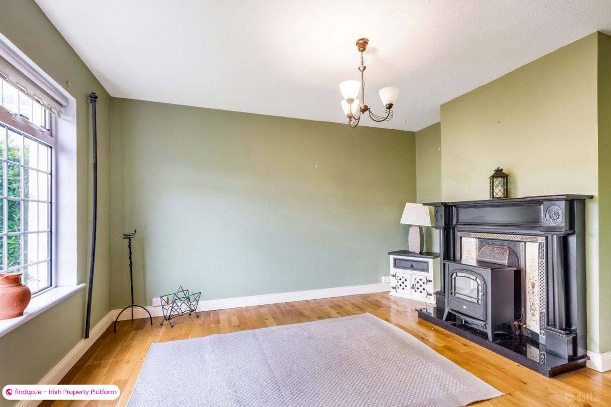 End of terrace house for Sale in Blackrock, Louth