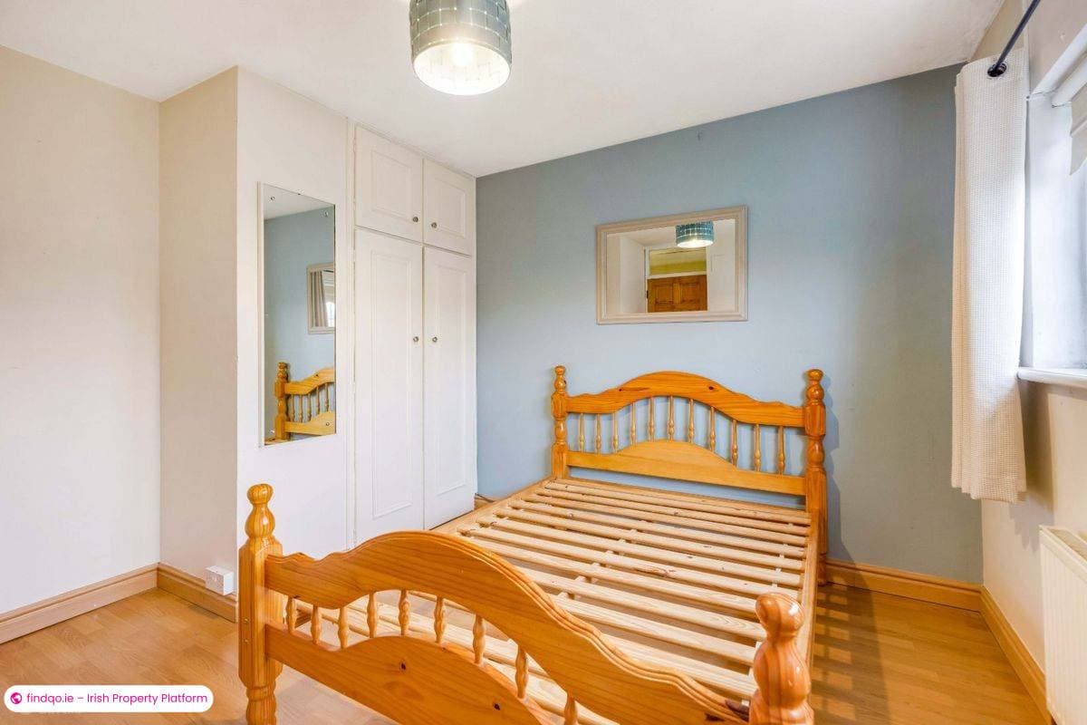 End of terrace house for Sale in Blackrock, Louth