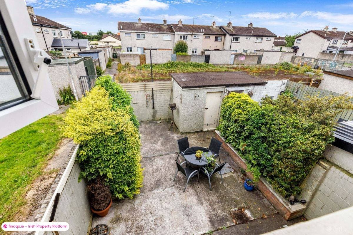 End of terrace house for Sale in Blackrock, Louth