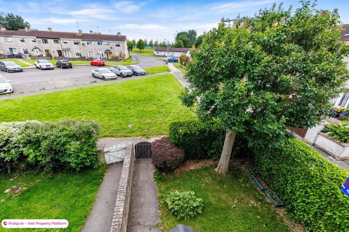 End of terrace house for Sale in Blackrock, Louth