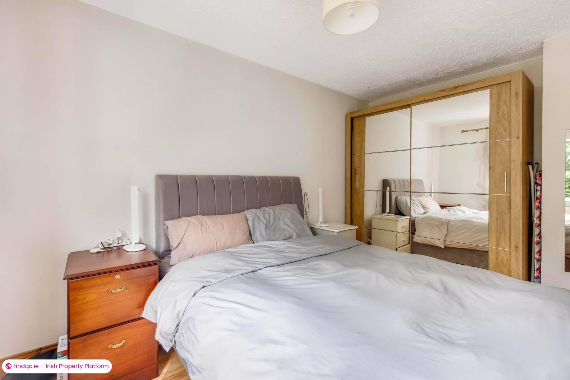 Terraced house for Sale in Blackrock, Louth