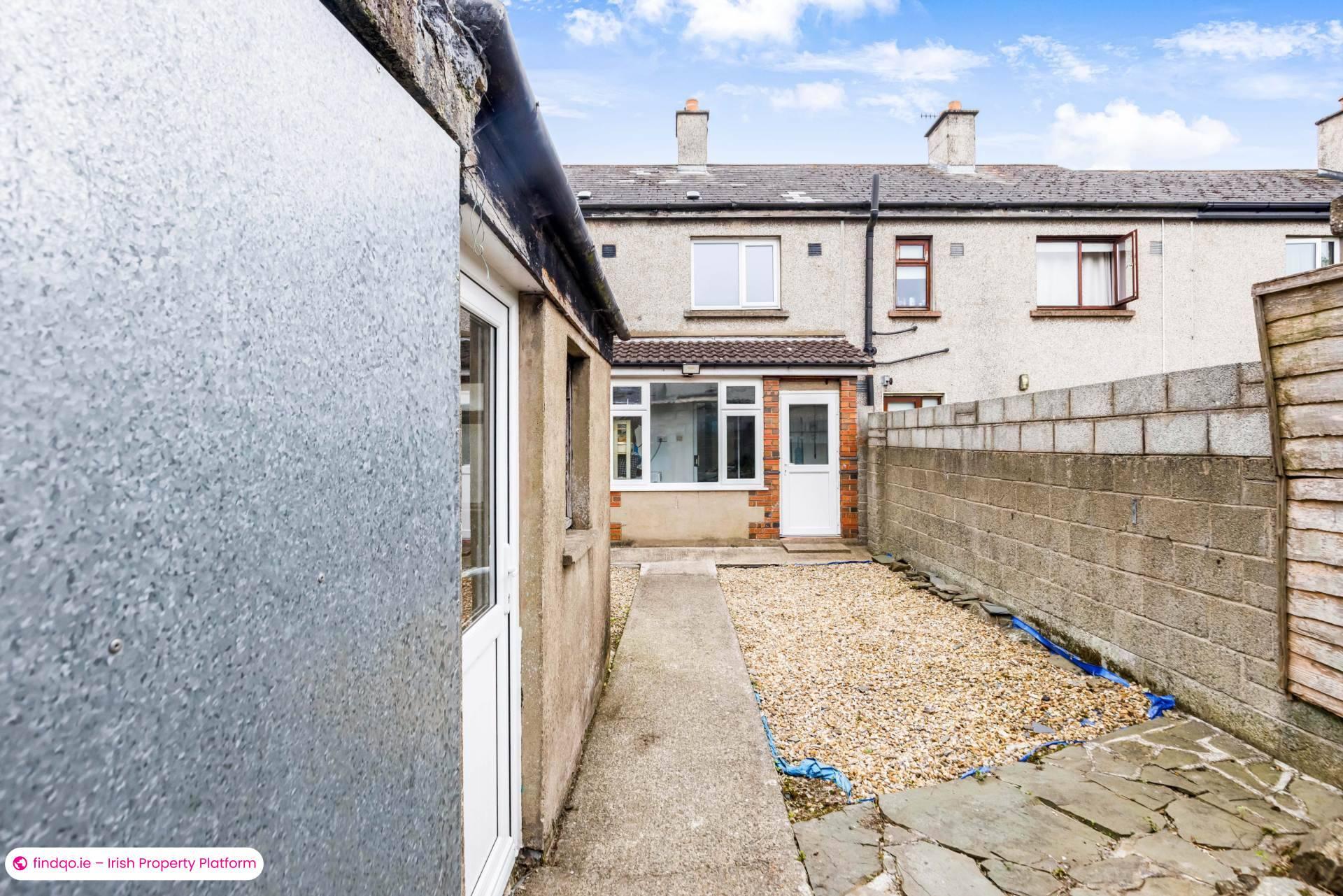 Terraced house for Sale in Blackrock, Louth
