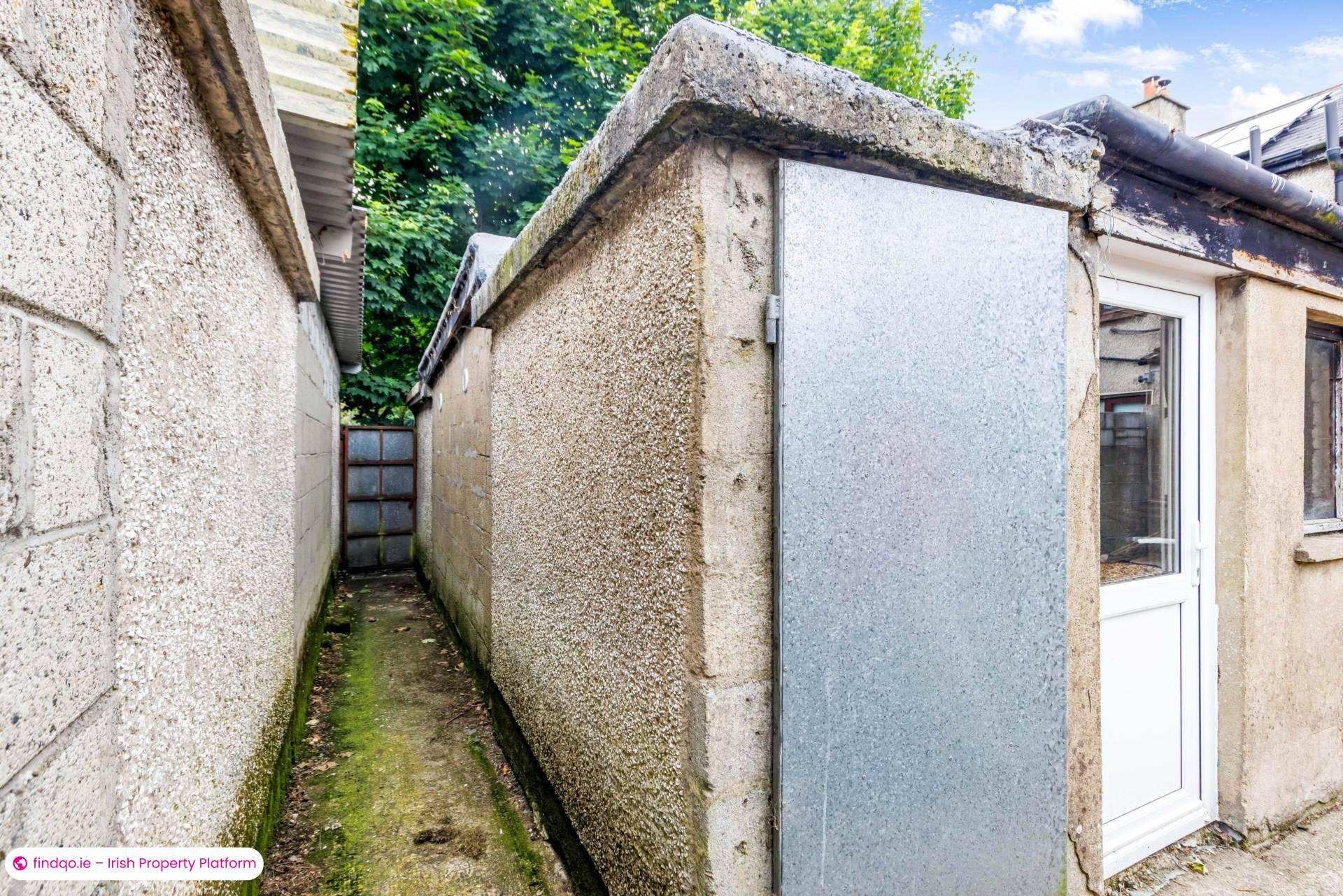 Terraced house for Sale in Blackrock, Louth