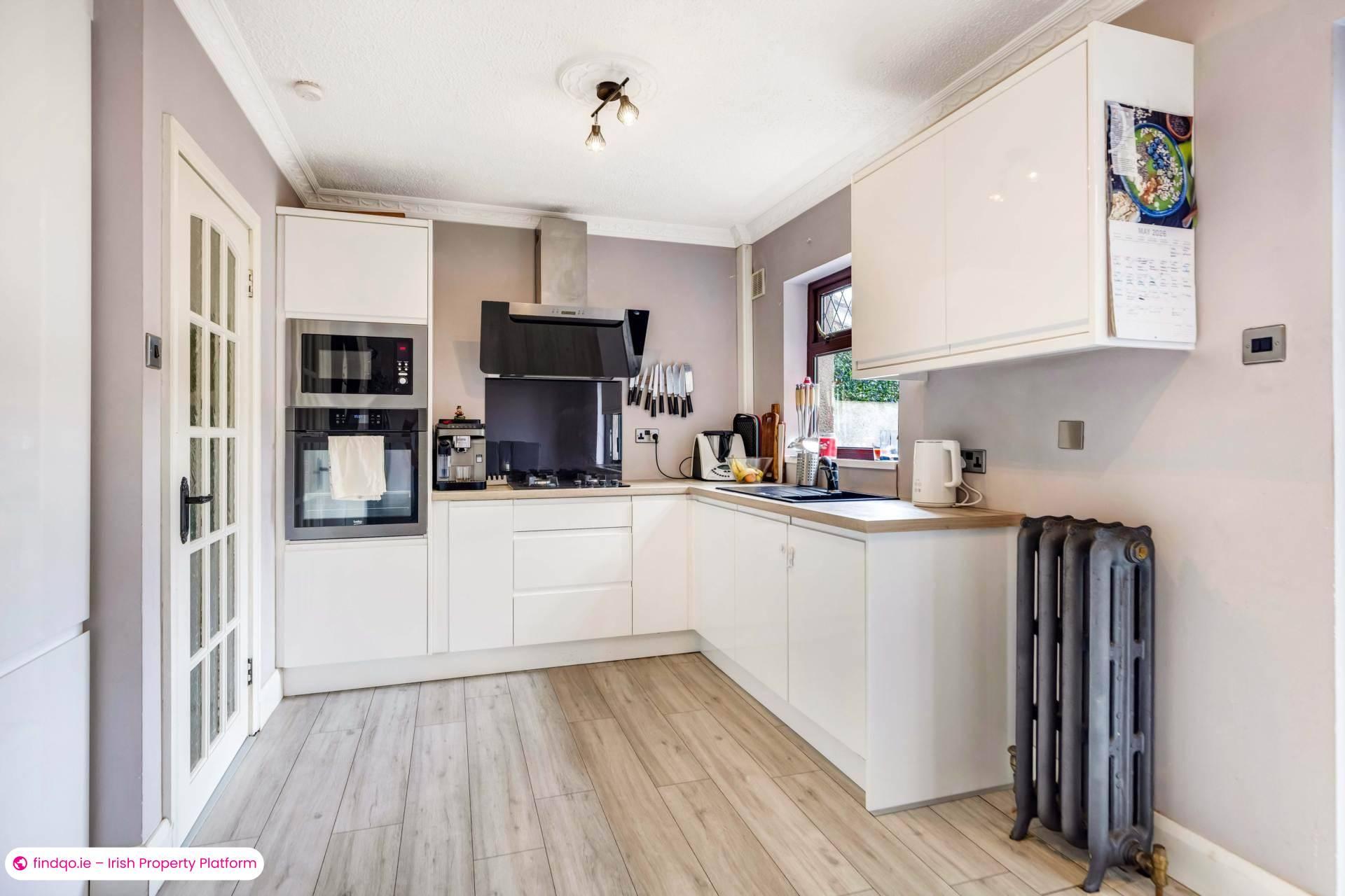 End of terrace house for Sale in Blackrock, Louth