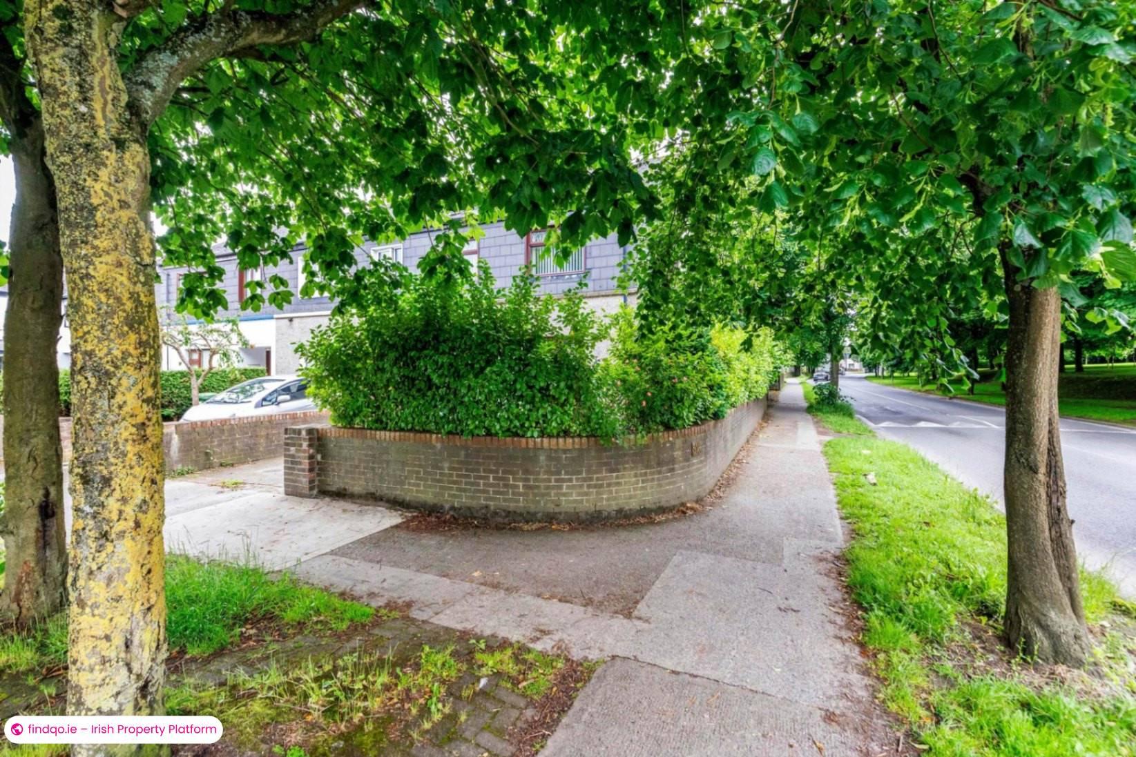 End of terrace house for Sale in Blackrock, Louth