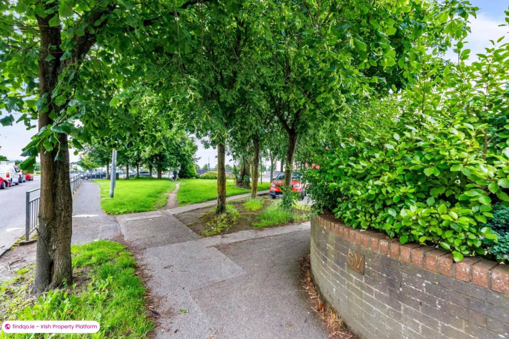 End of terrace house for Sale in Blackrock, Louth
