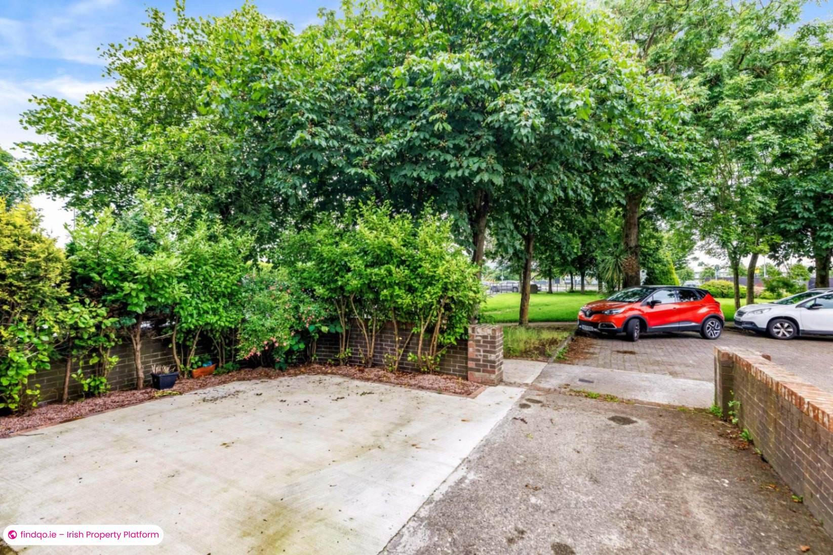 End of terrace house for Sale in Blackrock, Louth