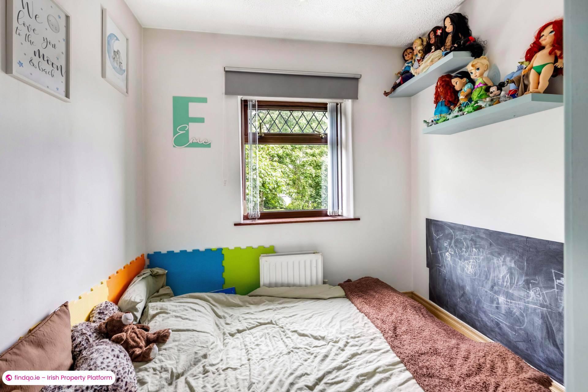 End of terrace house for Sale in Blackrock, Louth