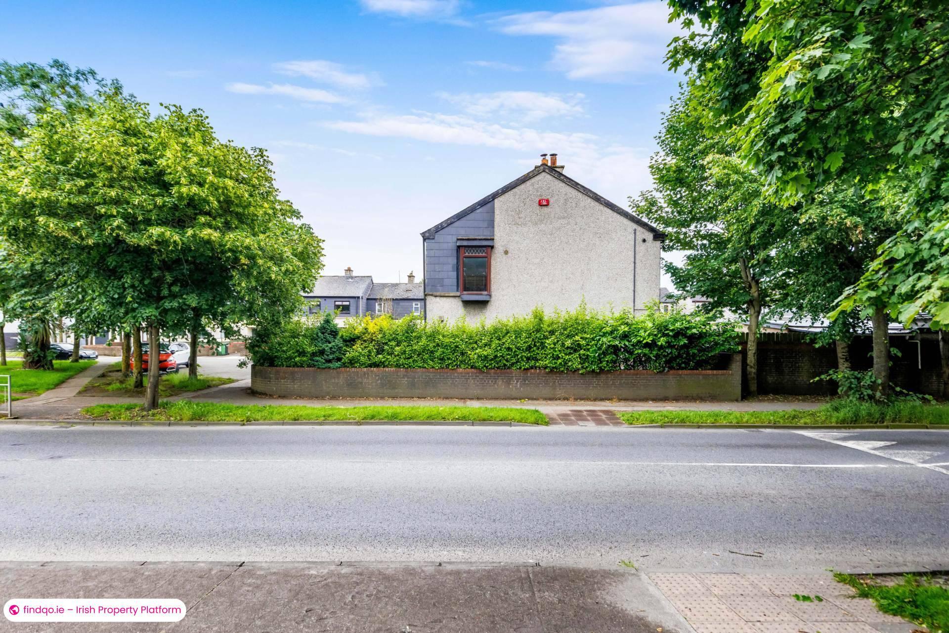 End of terrace house for Sale in Blackrock, Louth
