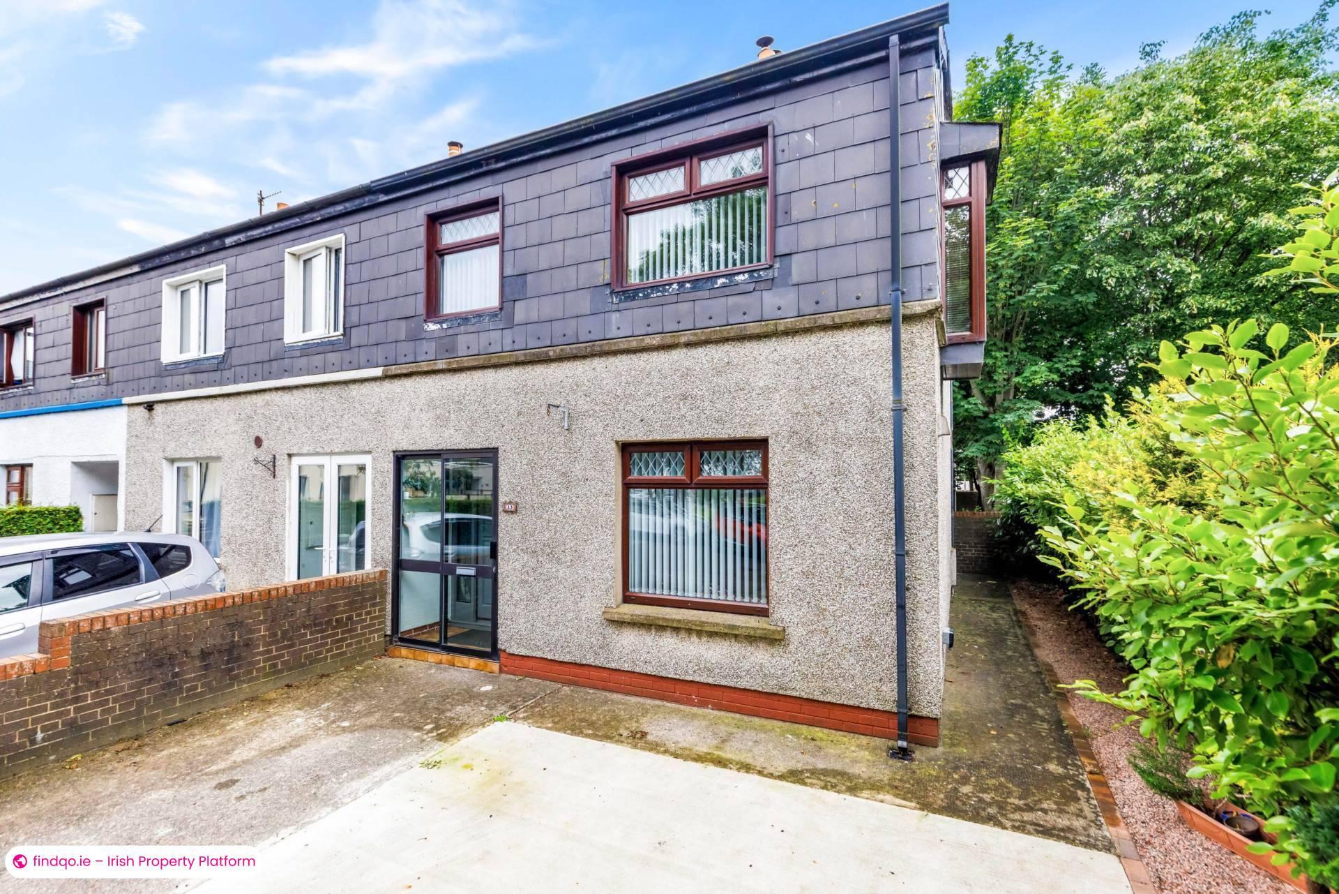 End of terrace house for Sale in Blackrock, Louth