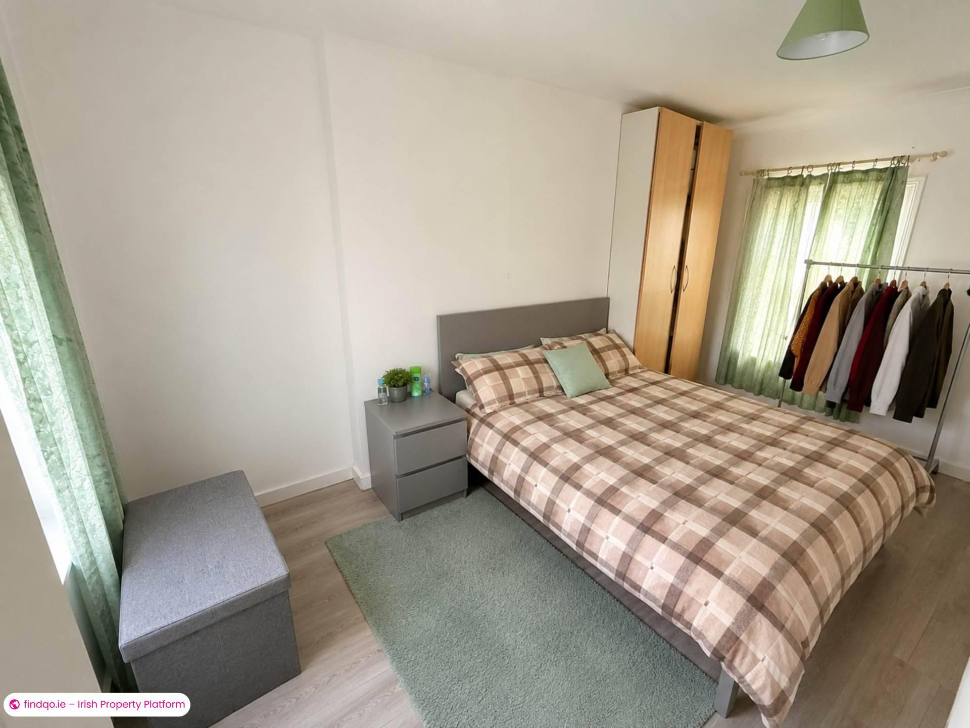 Semi-detached house for Sale in Glenamaddy, Galway