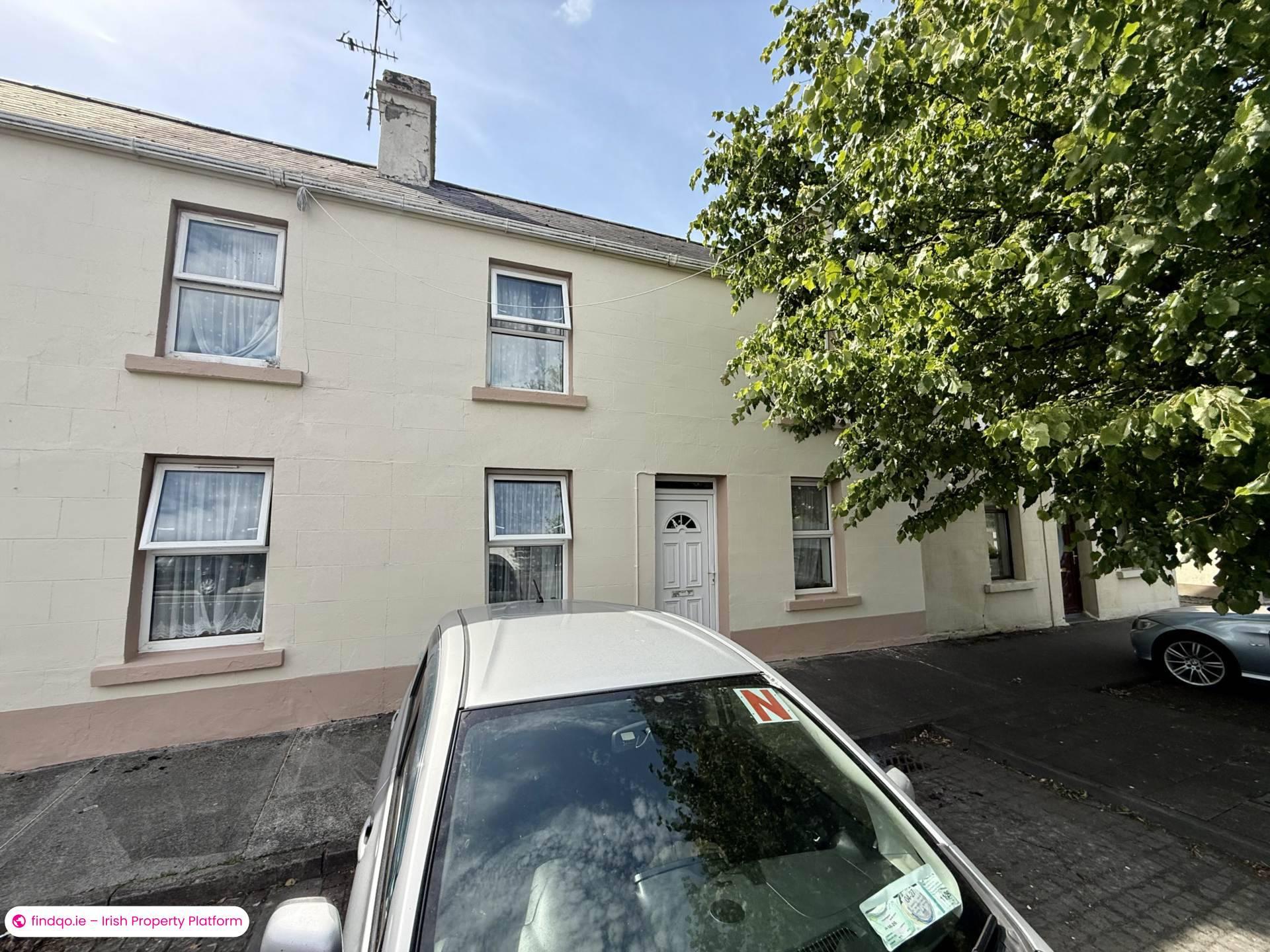 Semi-detached house for Sale in Glenamaddy, Galway