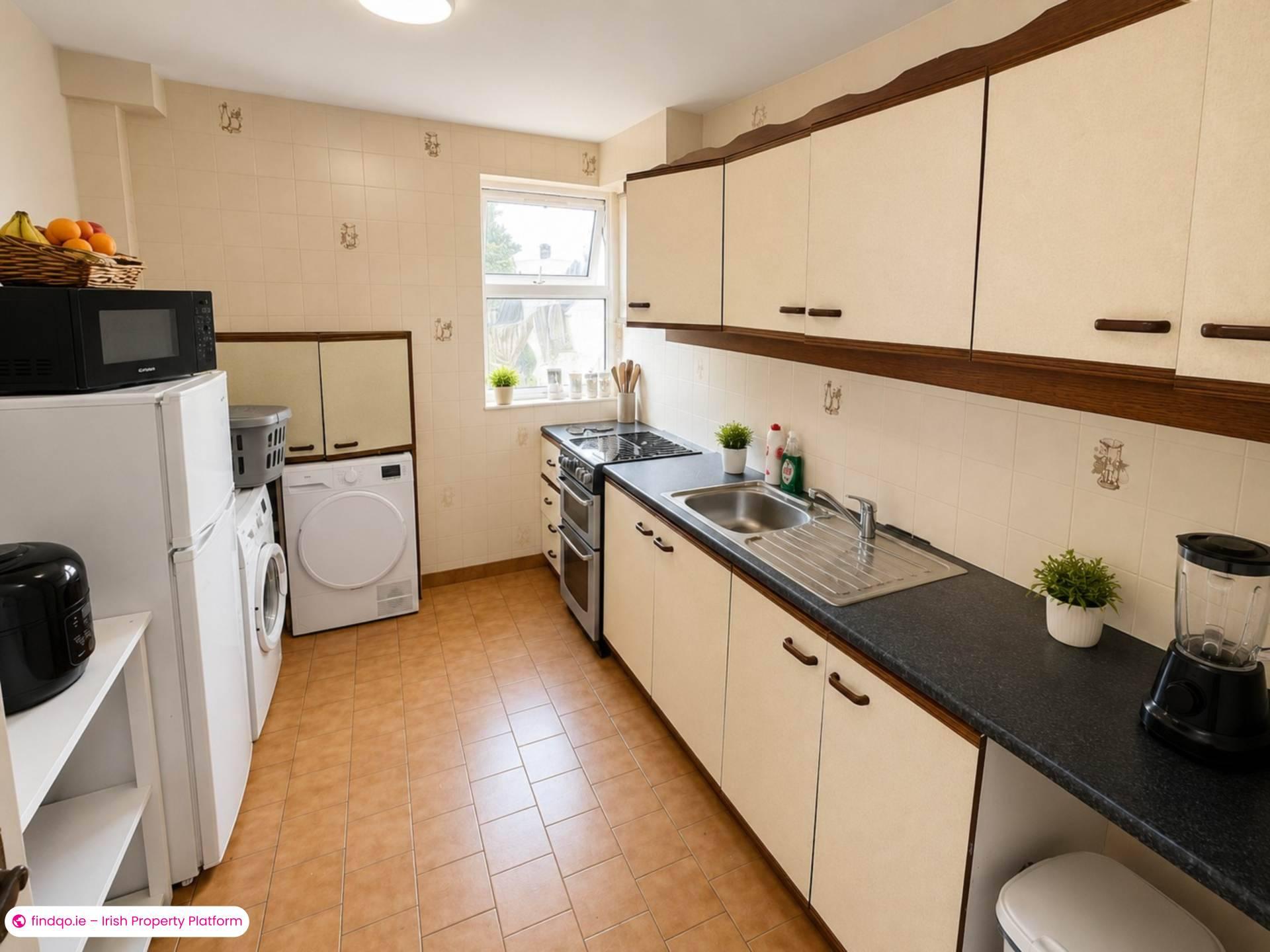 Semi-detached house for Sale in Glenamaddy, Galway
