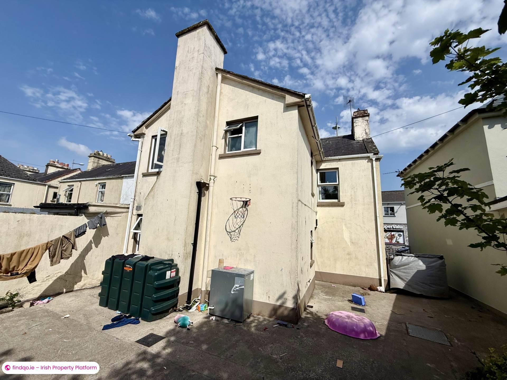 Semi-detached house for Sale in Glenamaddy, Galway