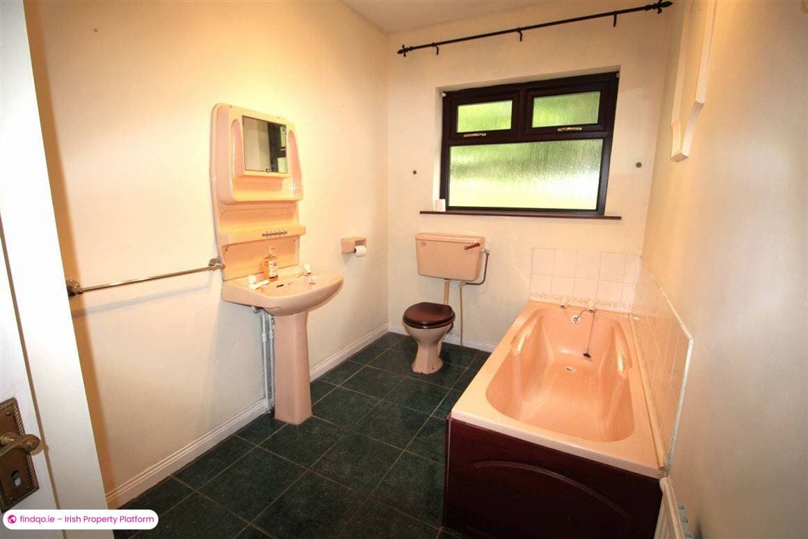 Detached house for Sale in Gorey, Wexford