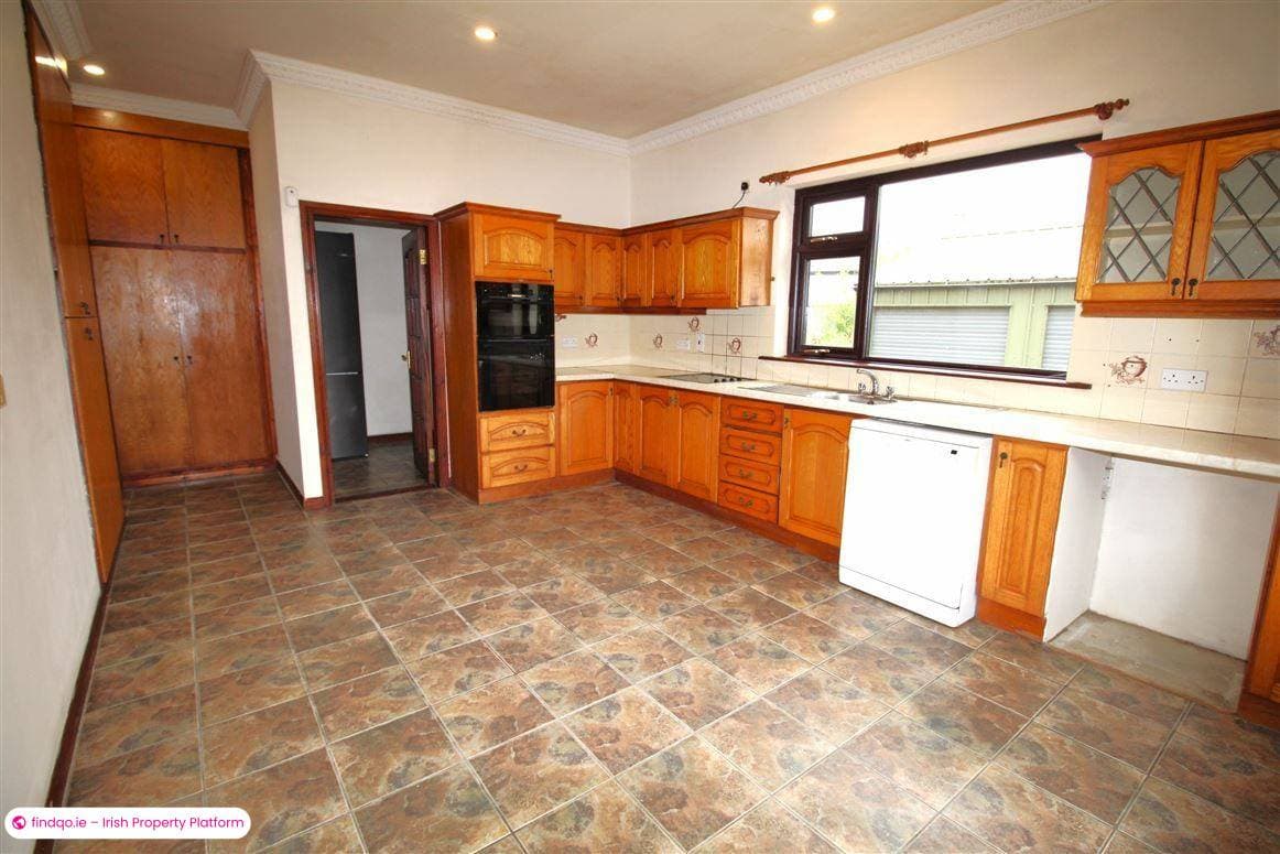 Detached house for Sale in Gorey, Wexford