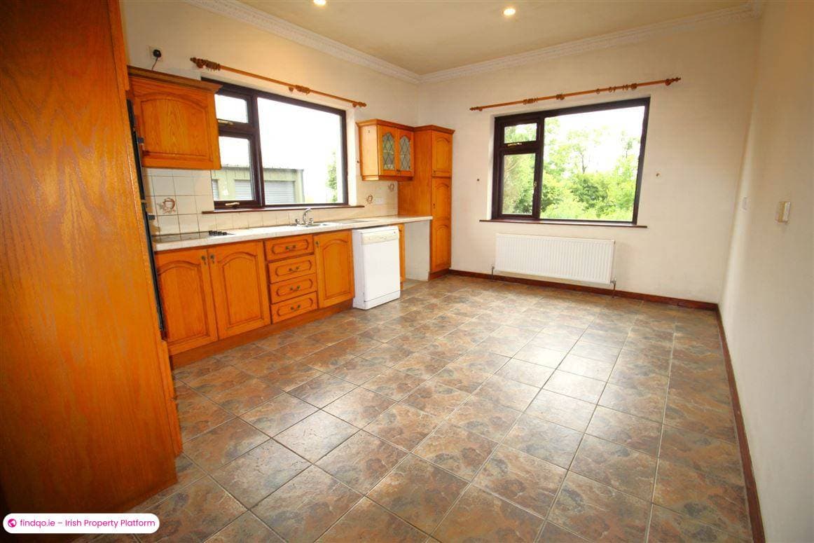 Detached house for Sale in Gorey, Wexford