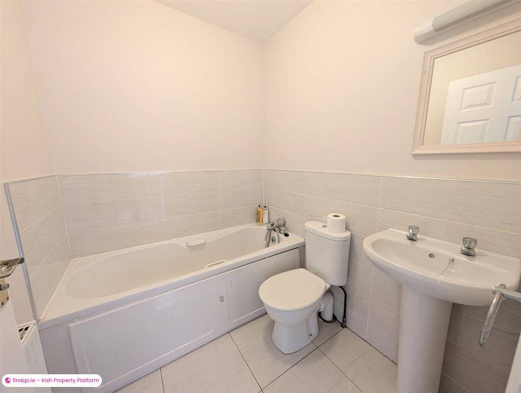 Semi-detached house for Sale in Nenagh, Tipperary