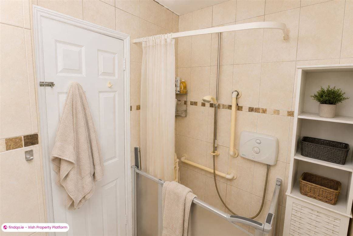 Semi-detached house for Sale in Beaumont, Dublin 9
