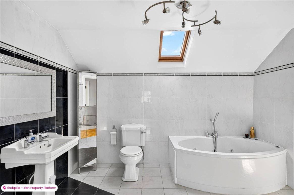 Detached house for Sale in Ballinrobe, Mayo